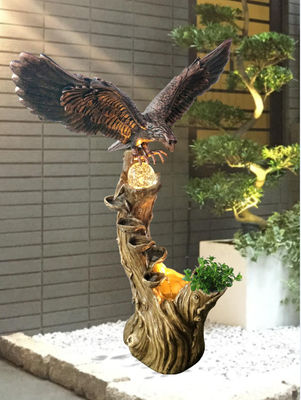 Fuentes de agua al aire libre animales de torneado de Eagle de la bola proveedor