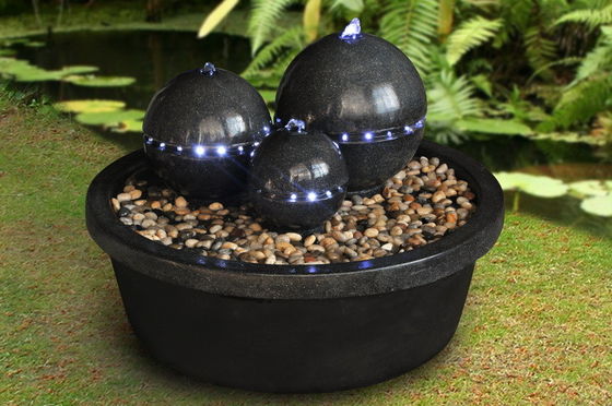 La piedra arenisca de H49cm encendió las fuentes de agua al aire libre para la decoración del jardín proveedor